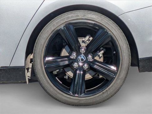 Used 2025 Honda Accord Sport image 25