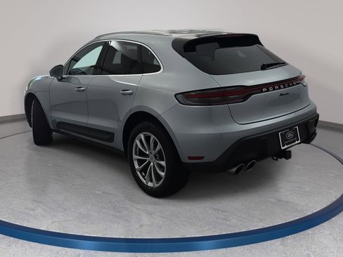 Used 2025 Porsche Macan AWD/4WD image 7