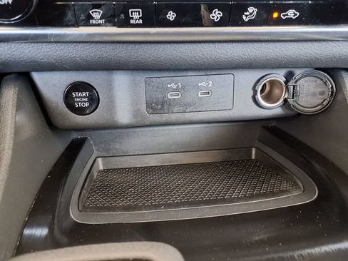 Used 2025 Nissan Rogue SV FWD image 31