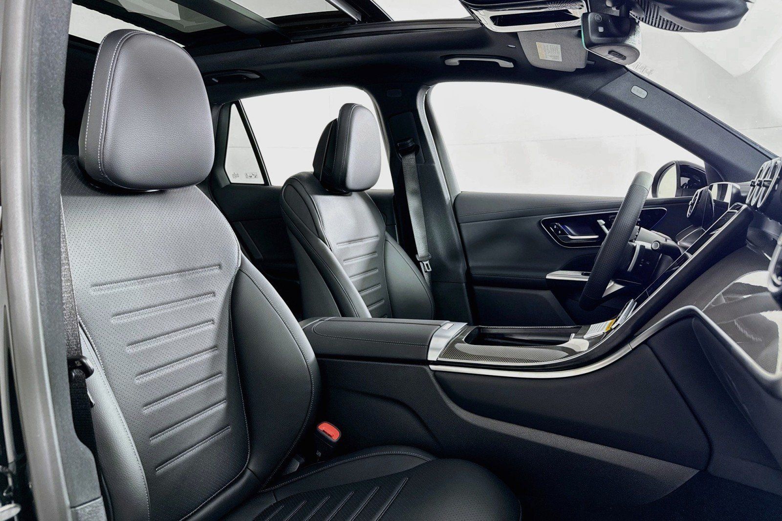 Used 2026 Mercedes-Benz GLC 300 image 8