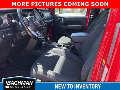 Used 2020 Jeep Wrangler Unlimited Sahara AWD/4WD image 6