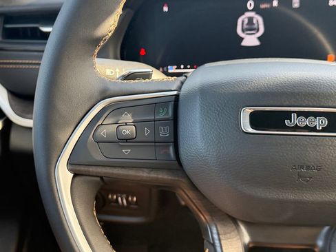 New 2026 Jeep Grand Cherokee Limited AWD/4WD image 16
