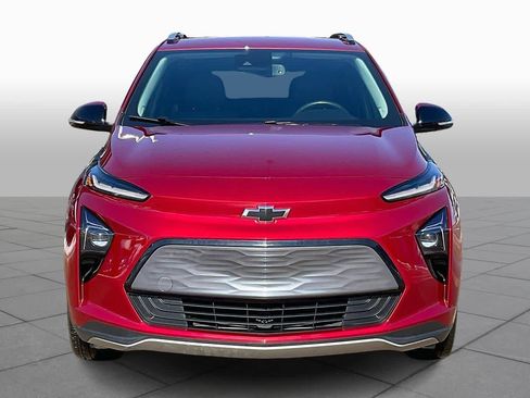 Certified 2023 Chevrolet Bolt EUV LT w/ Convenience Package image 5