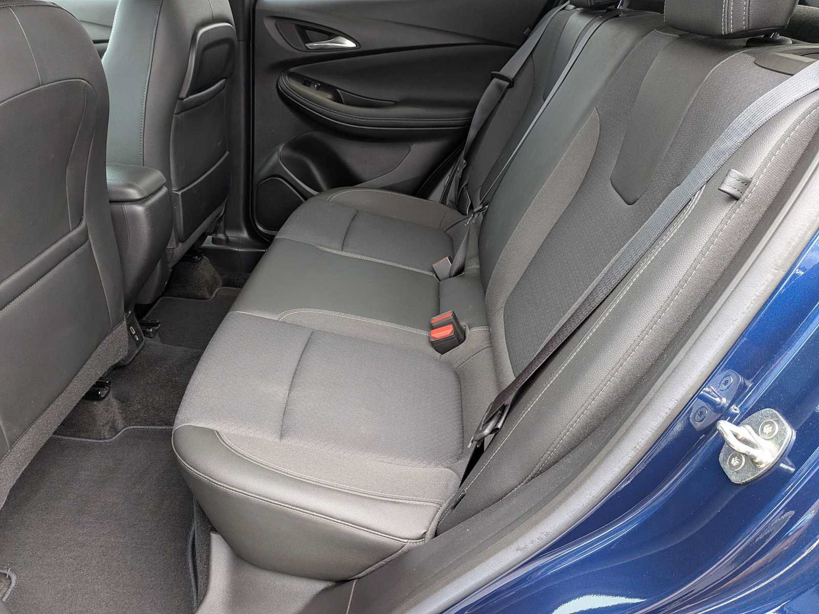 Used 2023 Buick Encore GX Preferred w/ Cold Weather Comfort Package AWD/4WD image 18