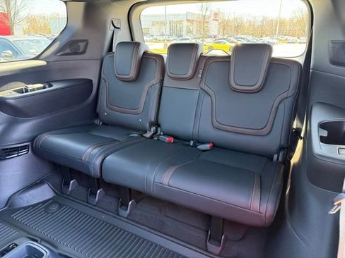 New 2025 Nissan Armada SL w/ Captain's Chari Seat Package image 24