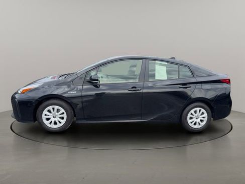 Used 2022 Toyota Prius LE image 4