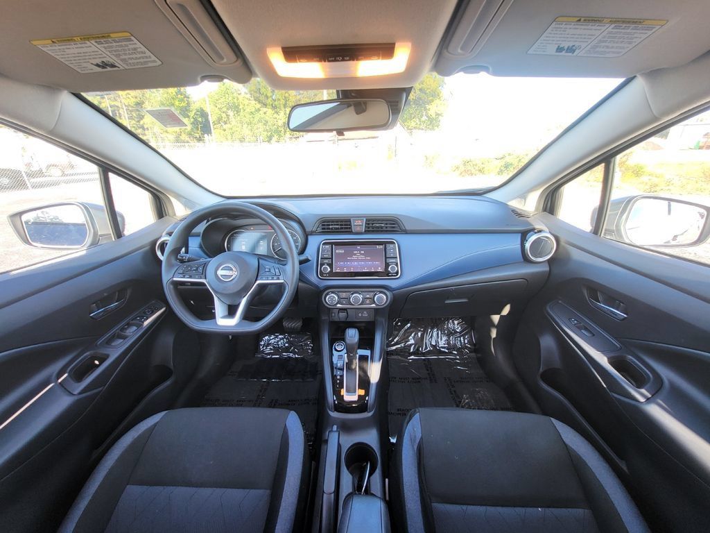 Used 2025 Nissan Versa SV w/ Trunk Package FWD image 11