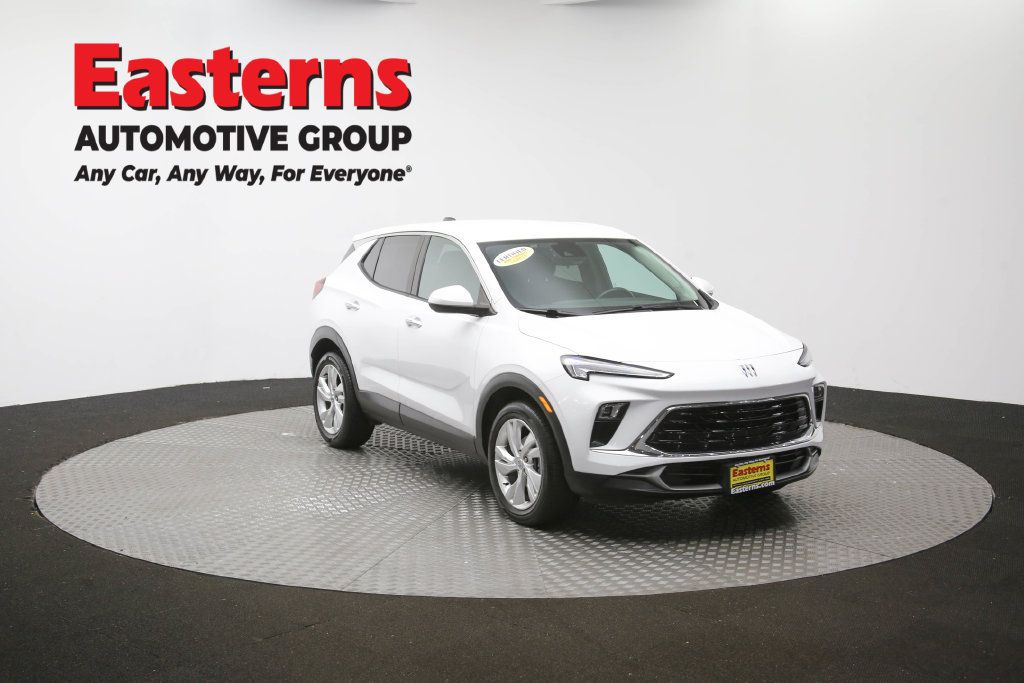 Used 2024 Buick Encore GX Preferred FWD image 44
