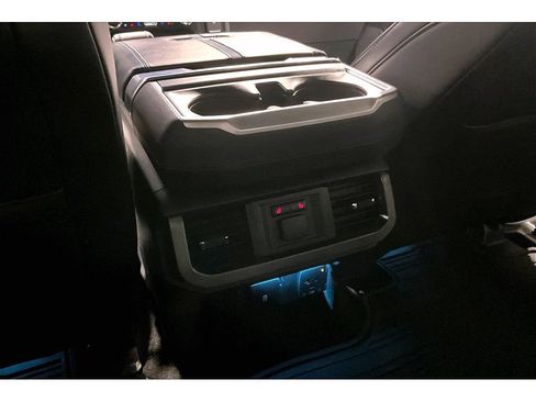 Used 2025 Ford F150 Platinum image 35