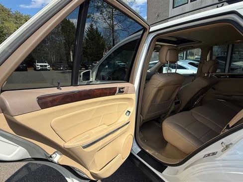 Used 2011 Mercedes-Benz ML 350 4MATIC image 16