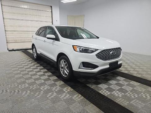 Used 2023 Ford Edge SEL AWD/4WD image 2