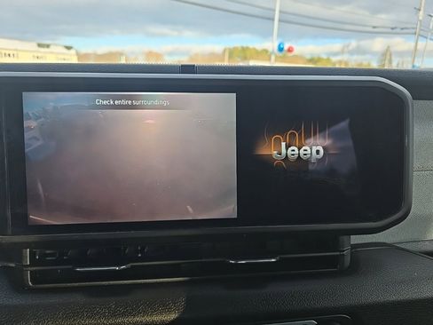 Certified 2024 Jeep Wrangler Sport S image 24