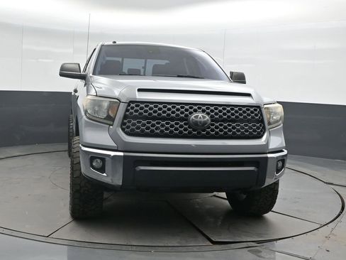 Used 2018 Toyota Tundra SR5 image 5