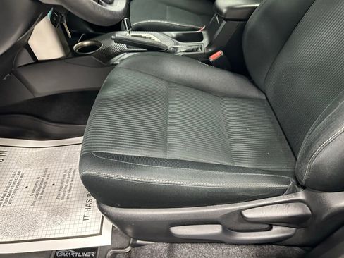 Used 2015 Toyota RAV4 XLE image 13