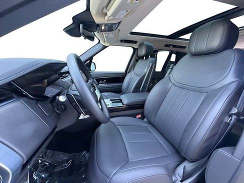 Certified 2025 Land Rover Range Rover SE AWD/4WD image 10