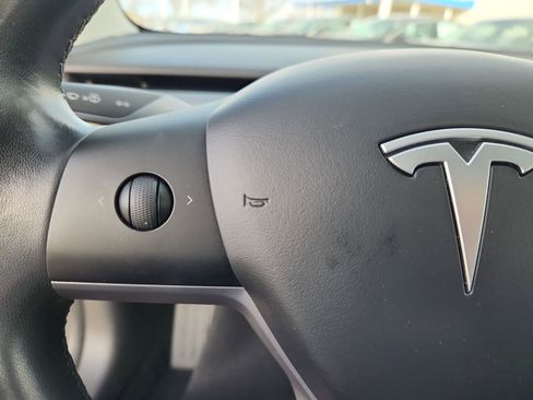 Used 2018 Tesla Model 3 Long Range image 18