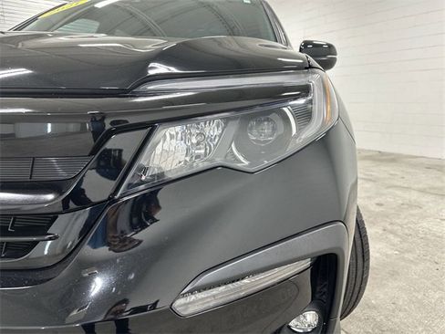 Used 2022 Honda Pilot Sport image 11