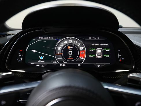 Used 2018 Audi R8 V10 plus image 34