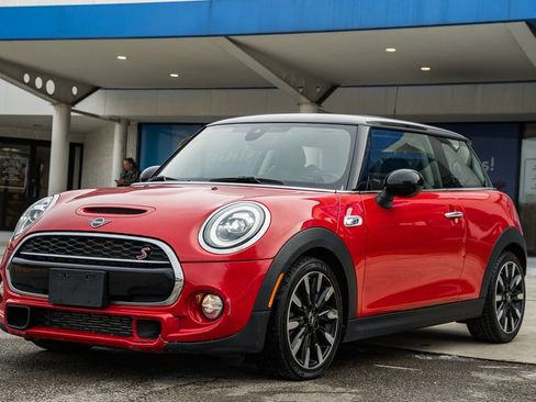 Used 2019 MINI Cooper S image 3