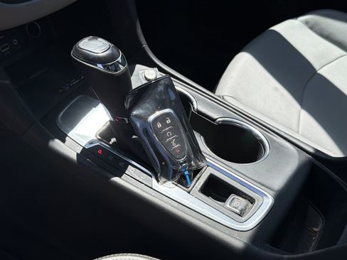 Used 2020 Chevrolet Equinox Premier image 18