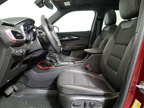 Used 2023 Chevrolet TrailBlazer RS w/ Sun and Liftgate Package image 11
