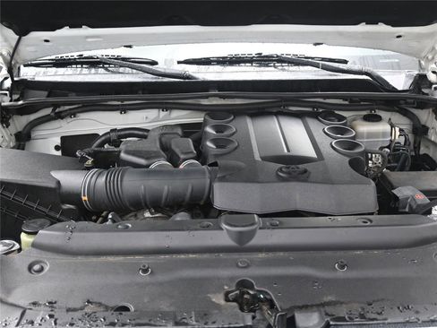 Used 2012 Toyota 4Runner Limited image 10