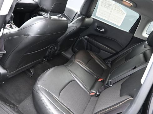 Used 2021 Jeep Compass Latitude FWD image 20