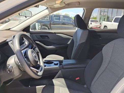 Used 2021 Nissan Rogue S AWD/4WD image 12