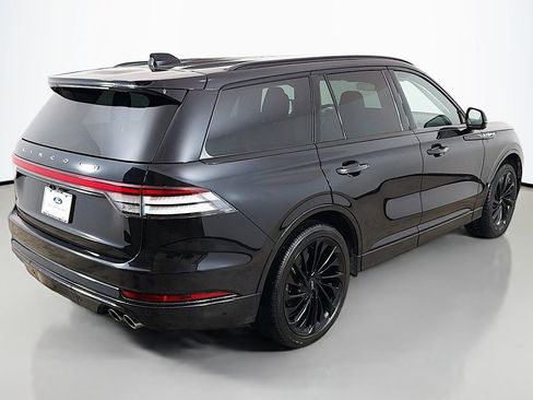 Used 2025 Lincoln Aviator Reserve w/ Jet Appearance Package image 11