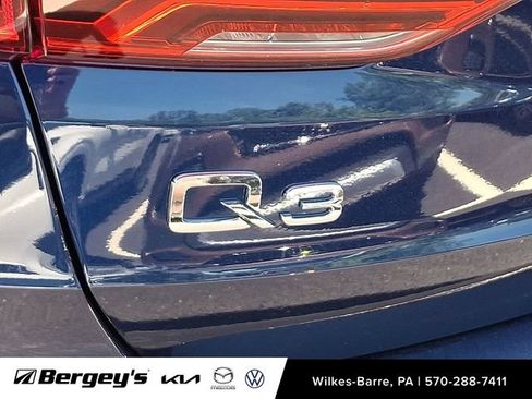 Used 2024 Audi Q3 2.0T Premium AWD/4WD image 32