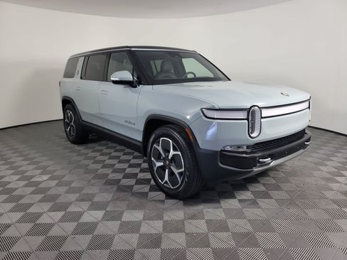 Used 2024 Rivian R1S Adventure AWD/4WD image 7