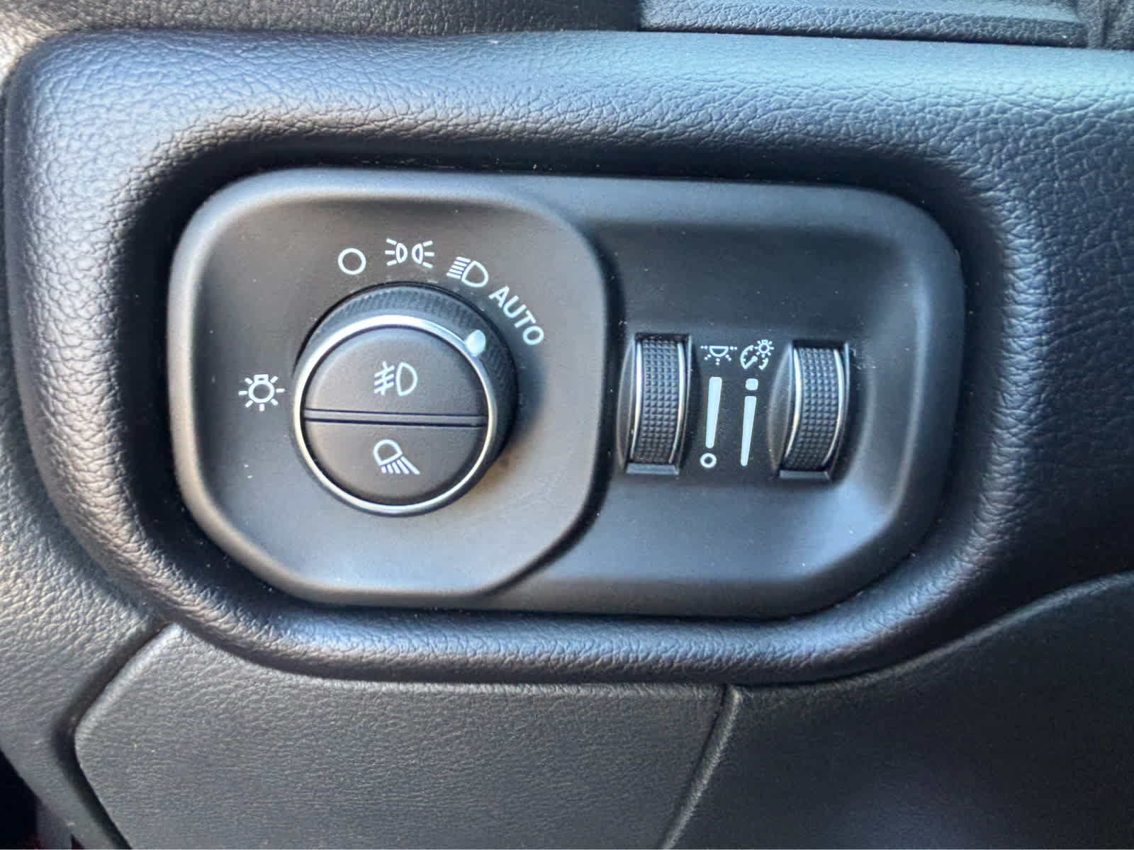 Used 2022 RAM 2500 Laramie AWD/4WD image 20