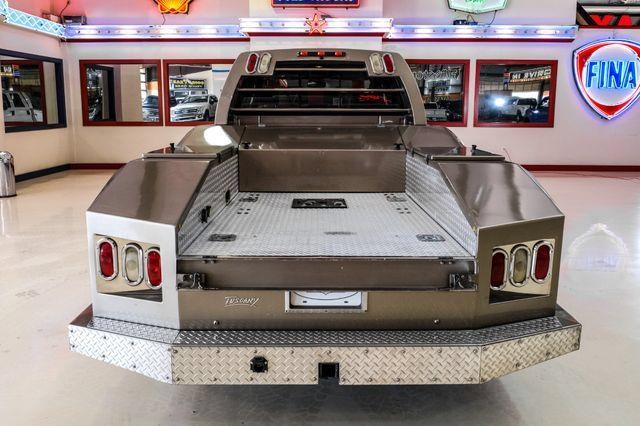 Used 2007 Ford F550 4x4 Crew Cab Super Duty image 8