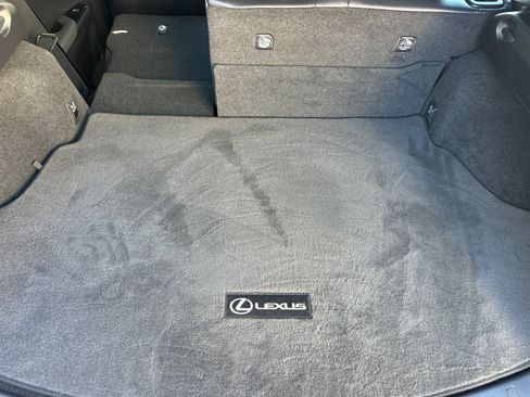 Used 2024 Lexus UX 250h F Sport FWD image 15