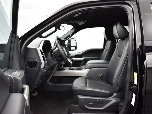 Used 2022 Ford F250 Lariat w/ Lariat Ultimate Package image 8