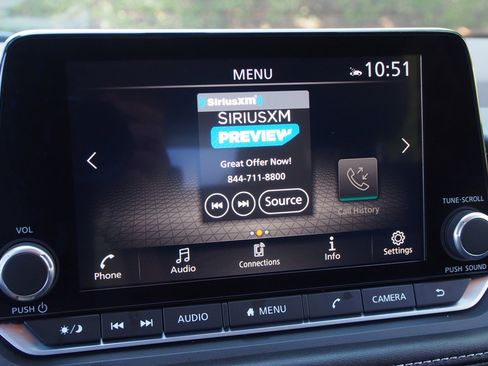Used 2023 Nissan Rogue SV FWD image 27