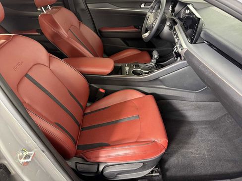 Used 2024 Kia K5 GT-Line w/ GT-Line Premium Package image 11