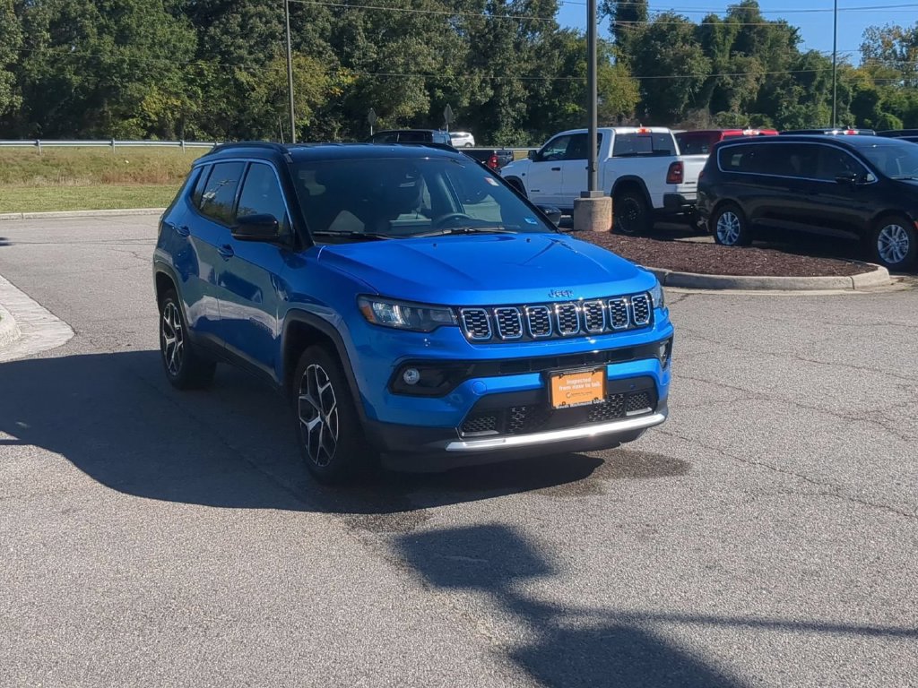 Certified 2025 Jeep Compass Limited AWD/4WD image 7