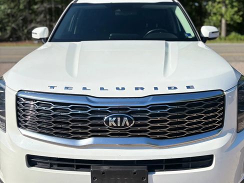 Used 2020 Kia Telluride EX w/ EX Premium Package FWD image 11