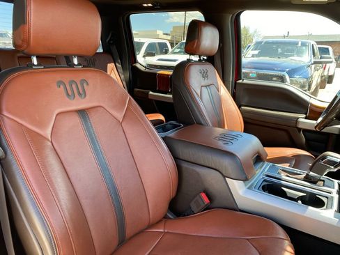 Used 2018 Ford F150 King Ranch w/ Equipment Group 601A Luxury AWD/4WD image 17