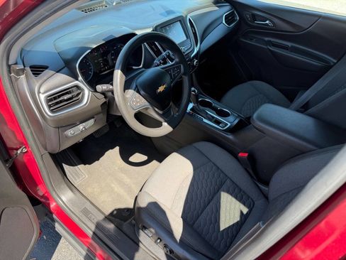 Used 2018 Chevrolet Equinox LT FWD image 6