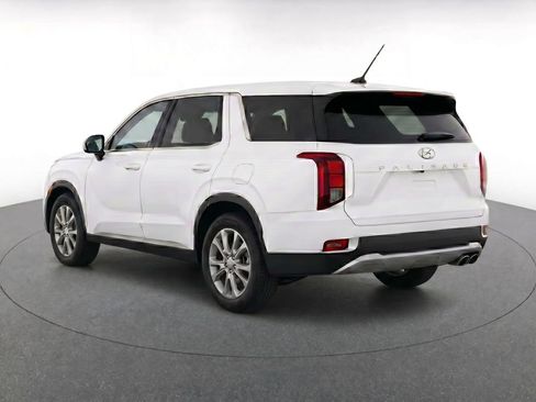 Used 2021 Hyundai Palisade SE FWD image 3