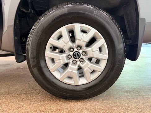 Used 2023 Nissan Frontier SV w/ SV Convenience Package AWD/4WD image 26