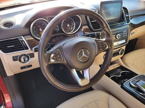 Used 2016 Mercedes-Benz GLE 350 4MATIC w/ Parking Assist Package image 24