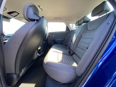 New 2025 Kia K4 EX image 24