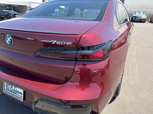 New 2025 BMW 750e xDrive image 17