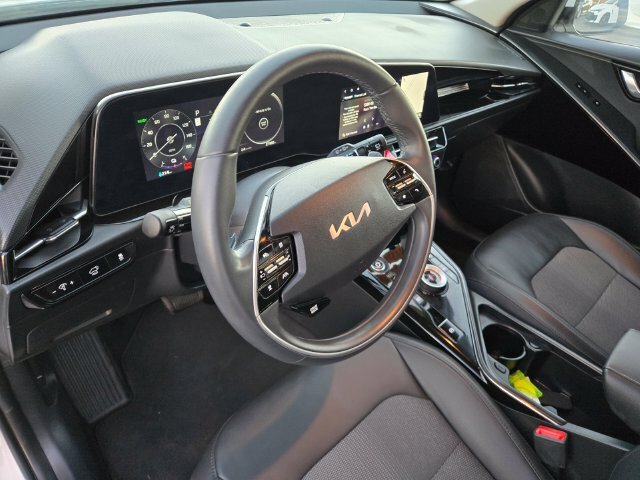 Used 2023 Kia Niro Wind FWD image 12