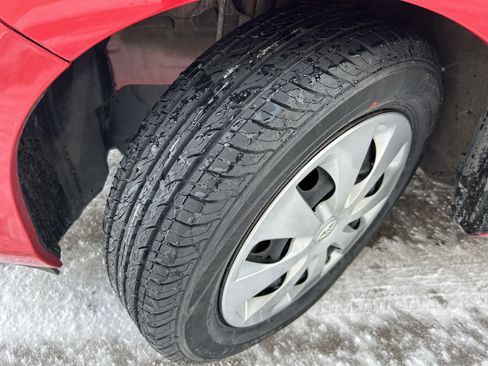 Used 2012 Toyota Prius C Two image 10