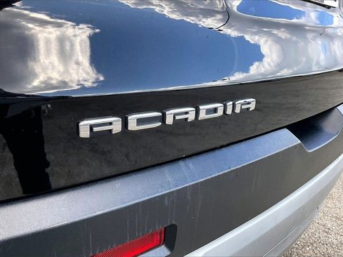 Used 2023 GMC Acadia SLT image 21