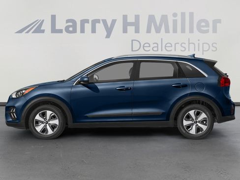 Used 2022 Kia Niro LXS FWD image 3